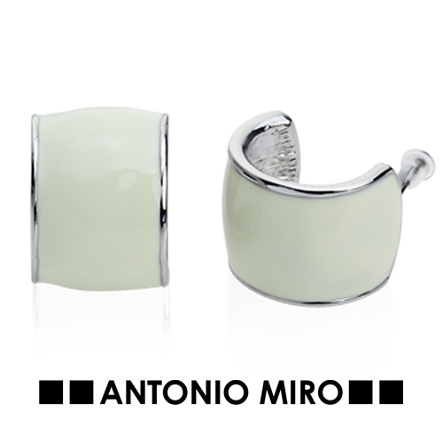 PENDIENTES MOSS* -ANTONIO MIRO-*